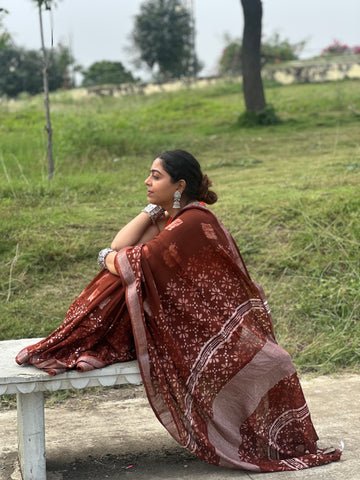 Mocha Muse Linen Saree