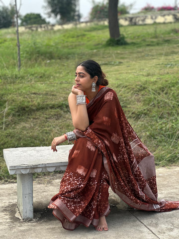 Mocha Muse Linen Saree