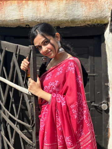 Fuchsia Flair Linen Saree