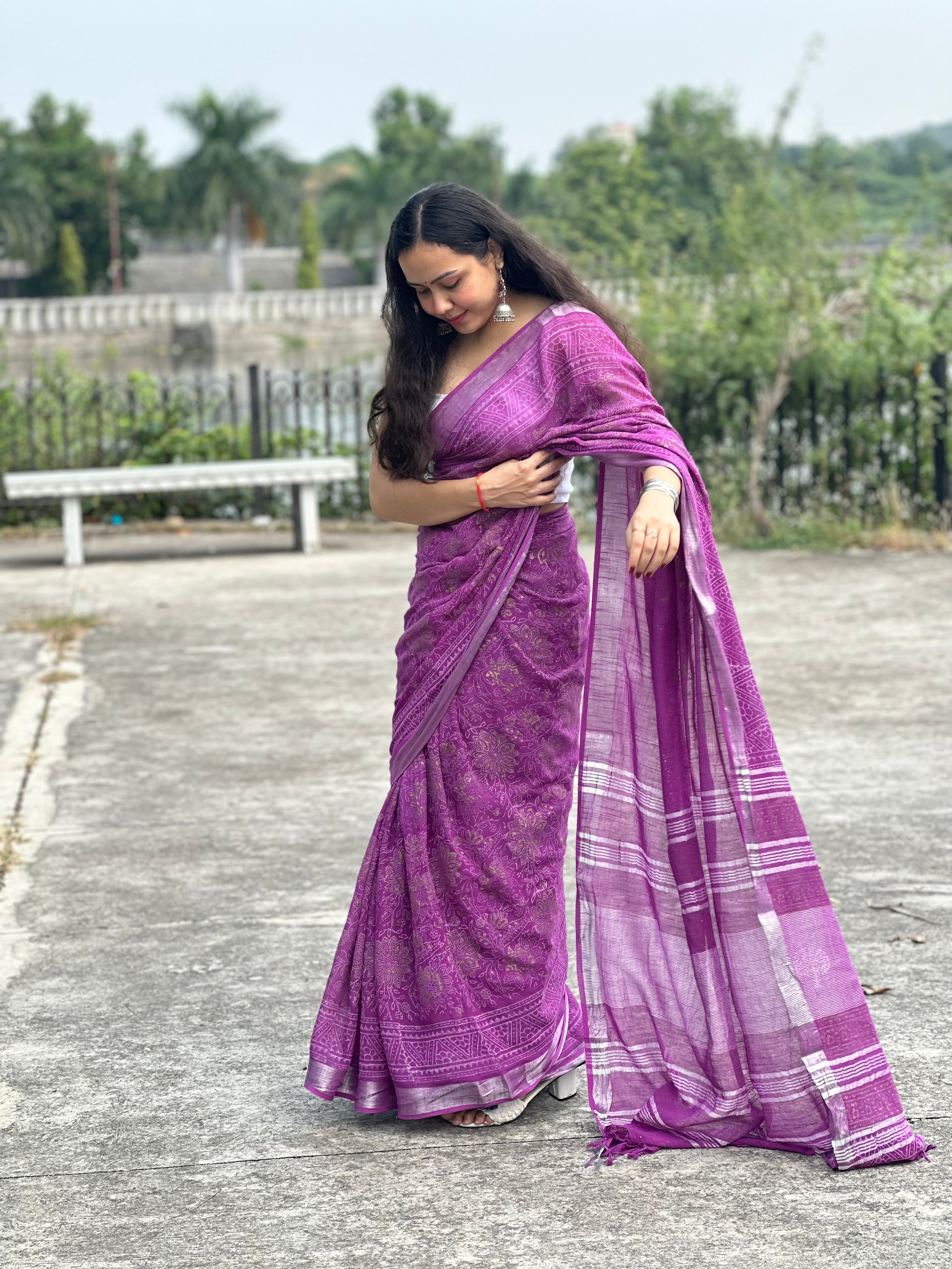 Lavender Luxe Linen Saree