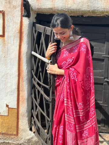 Fuchsia Flair Linen Saree