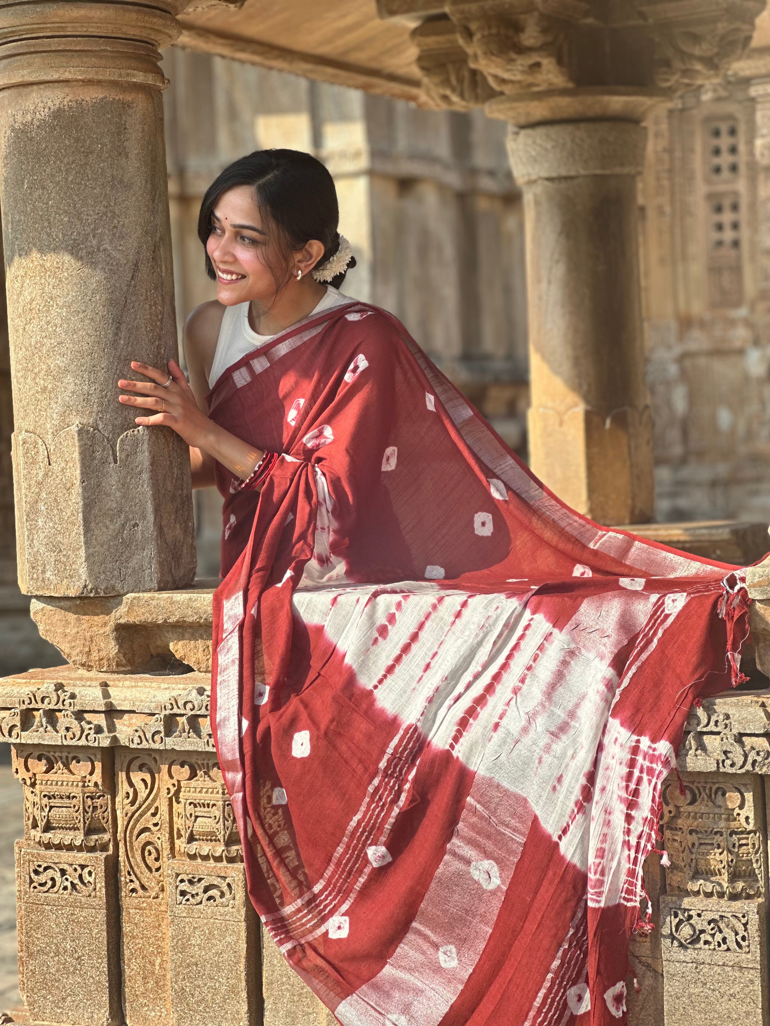 Scarlet Linen Saree