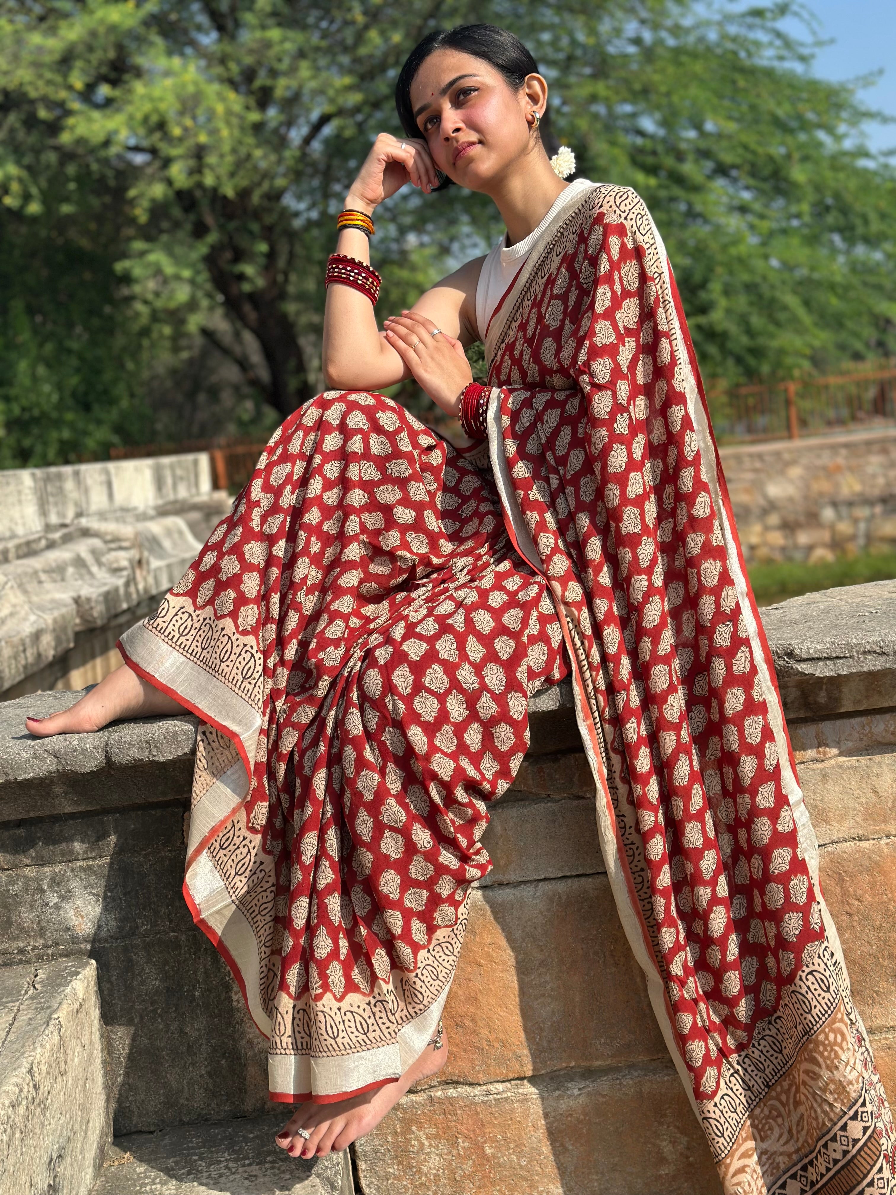 Rustic Romance Linen Saree