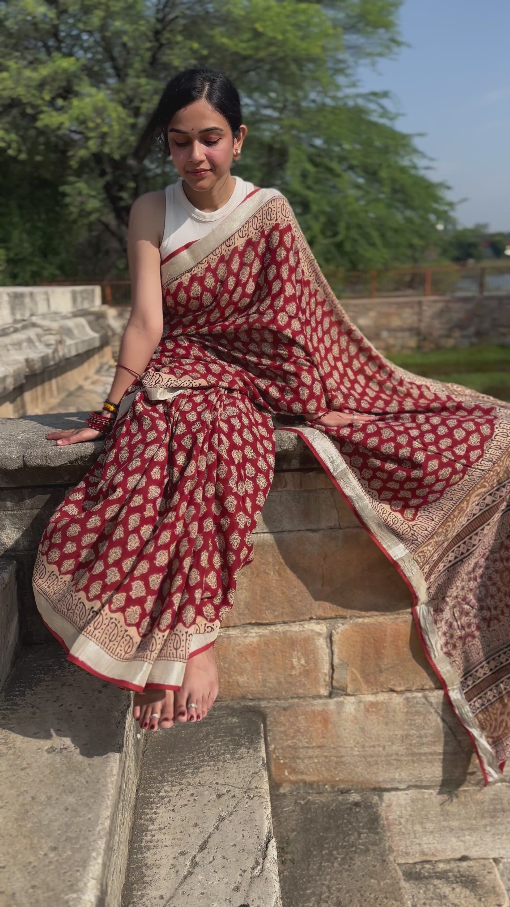 Rustic Romance Linen Saree